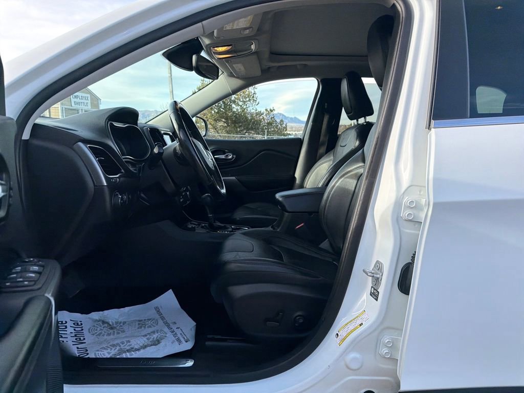 Used 2021 Jeep Cherokee Limited image 10