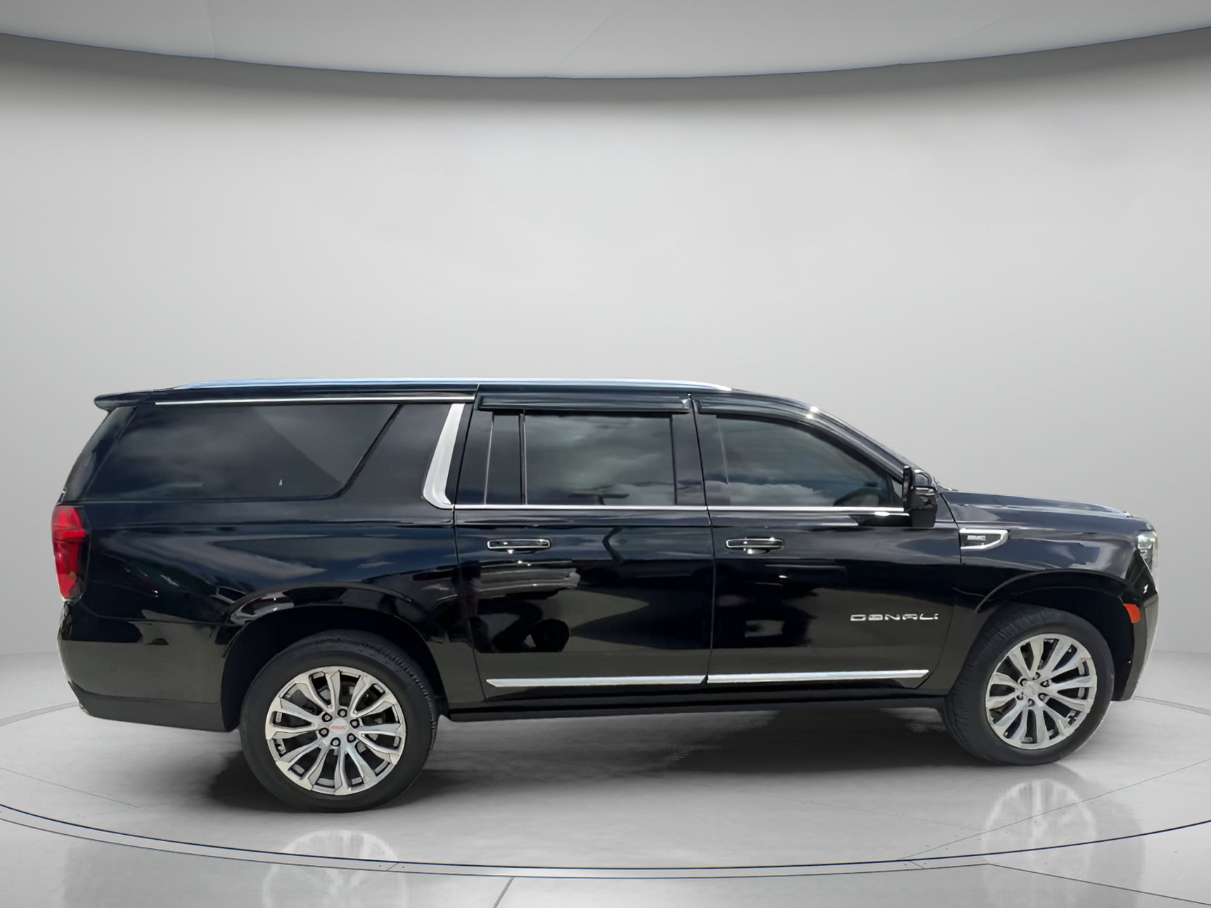 Used 2022 GMC Yukon XL Denali w/ Max Trailering Package RWD image 32