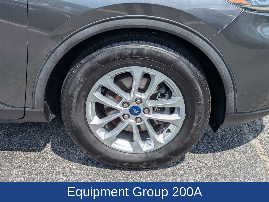 Certified 2020 Ford Escape SE FWD image 12