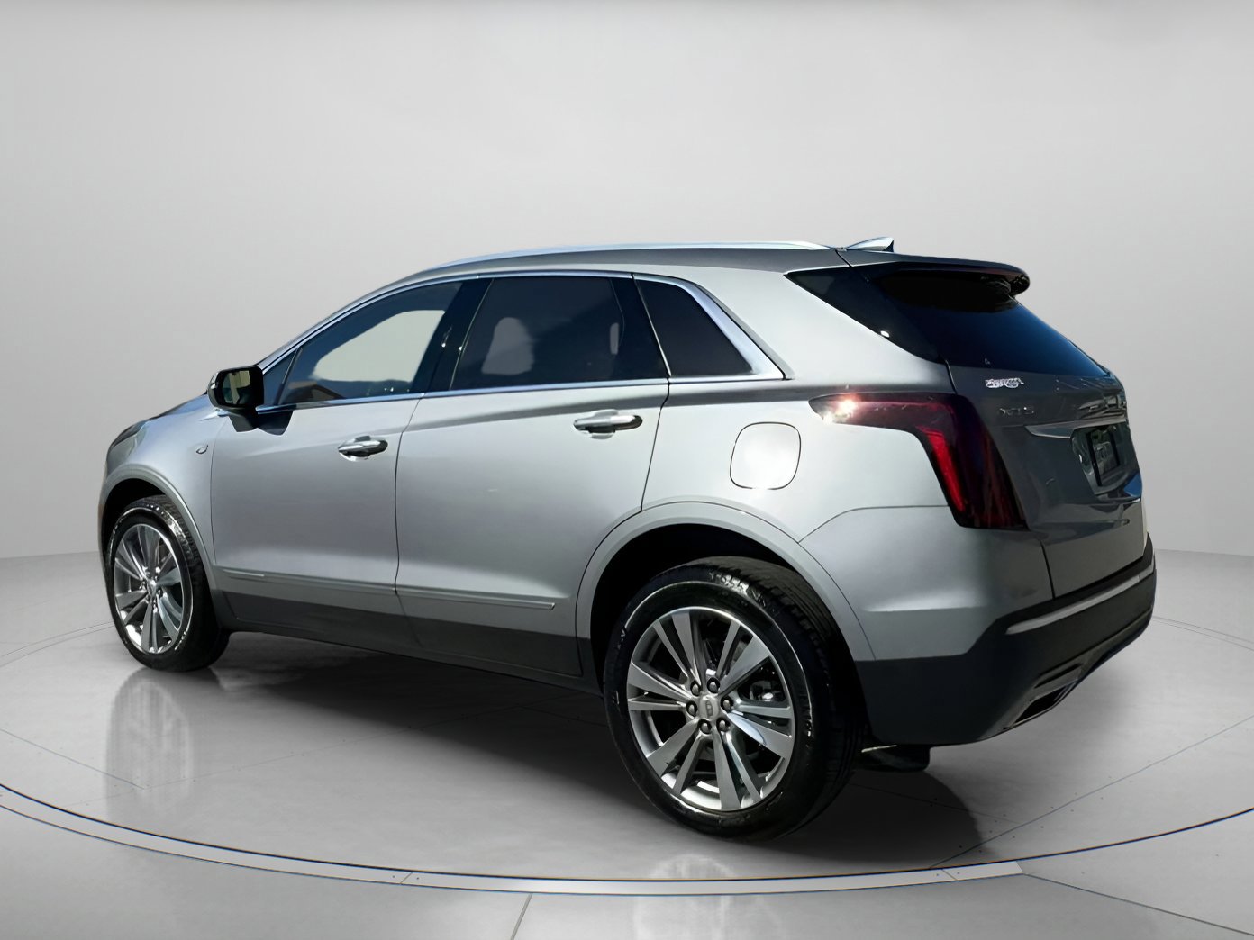 Used 2025 Cadillac XT5 Premium Luxury image 12