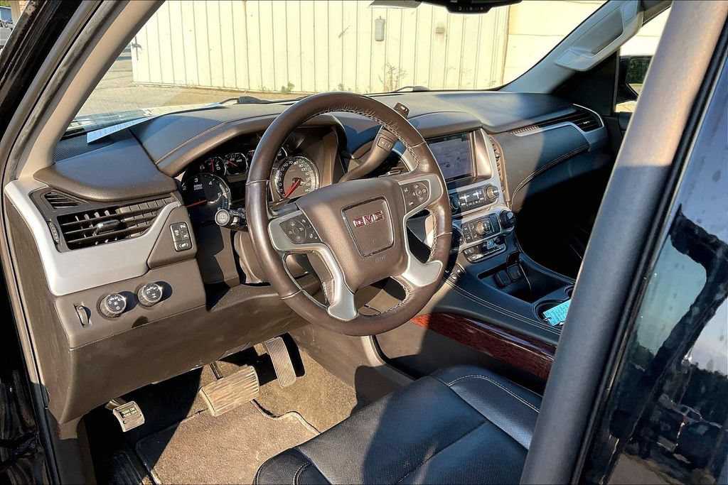 Used 2018 GMC Yukon SLT AWD/4WD image 7