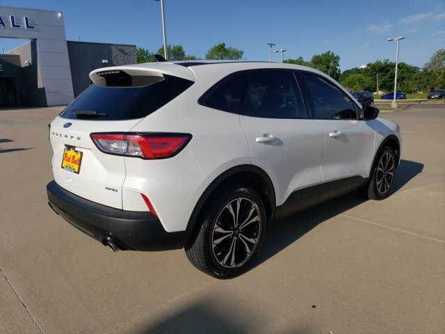 Certified 2022 Ford Escape SE w/ SE Sport Appearance Package AWD/4WD image 7