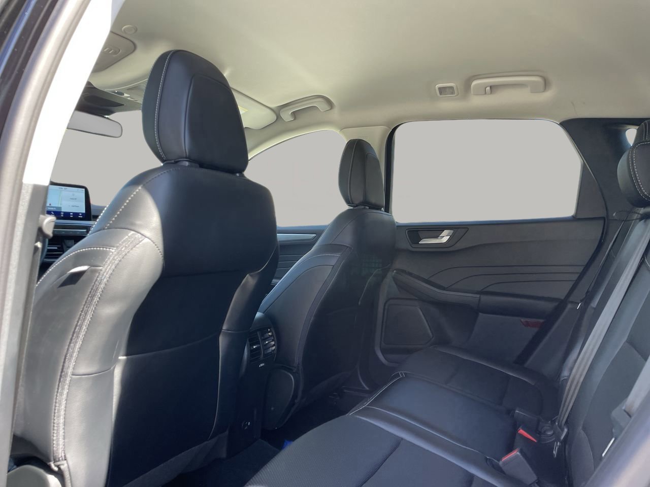 Certified 2022 Ford Escape Titanium image 16