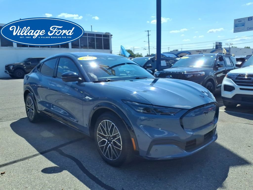 Certified 2024 Ford Mustang Mach-E Premium AWD/4WD image 3