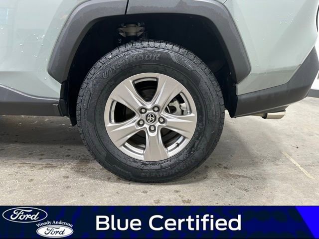 Used 2022 Toyota RAV4 XLE w/ Convenience Package image 8