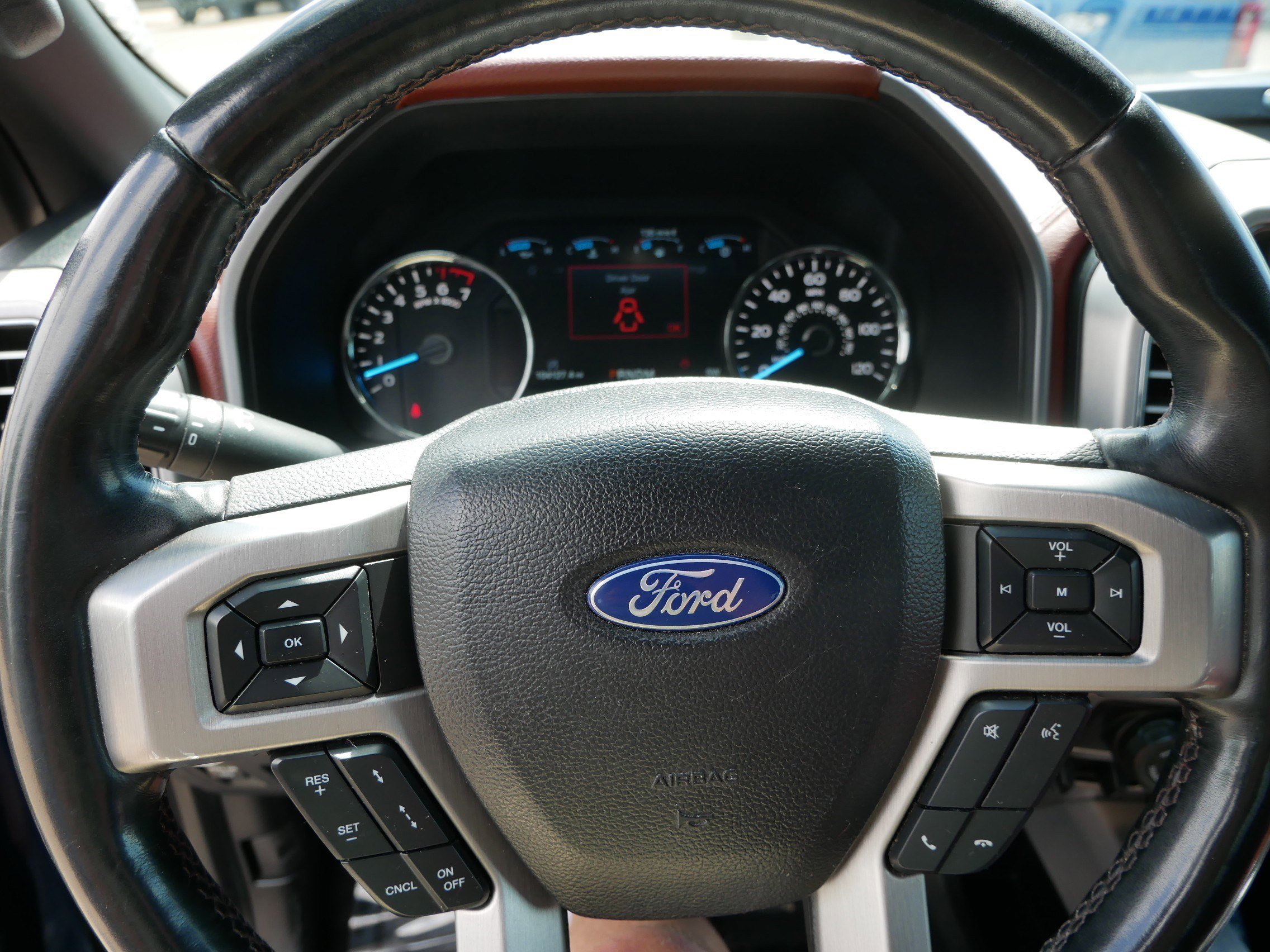 Certified 2020 Ford F150 Platinum w/ Equipment Group 701A Luxury AWD/4WD image 25