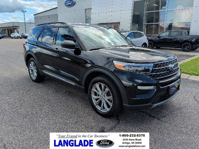 Certified 2024 Ford Explorer XLT w/ Equipment Group 202A