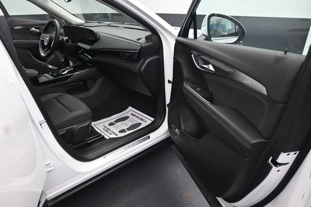Used 2025 Buick Envision Preferred AWD/4WD image 14