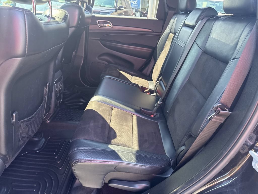 Used 2019 Jeep Grand Cherokee Altitude AWD/4WD image 30