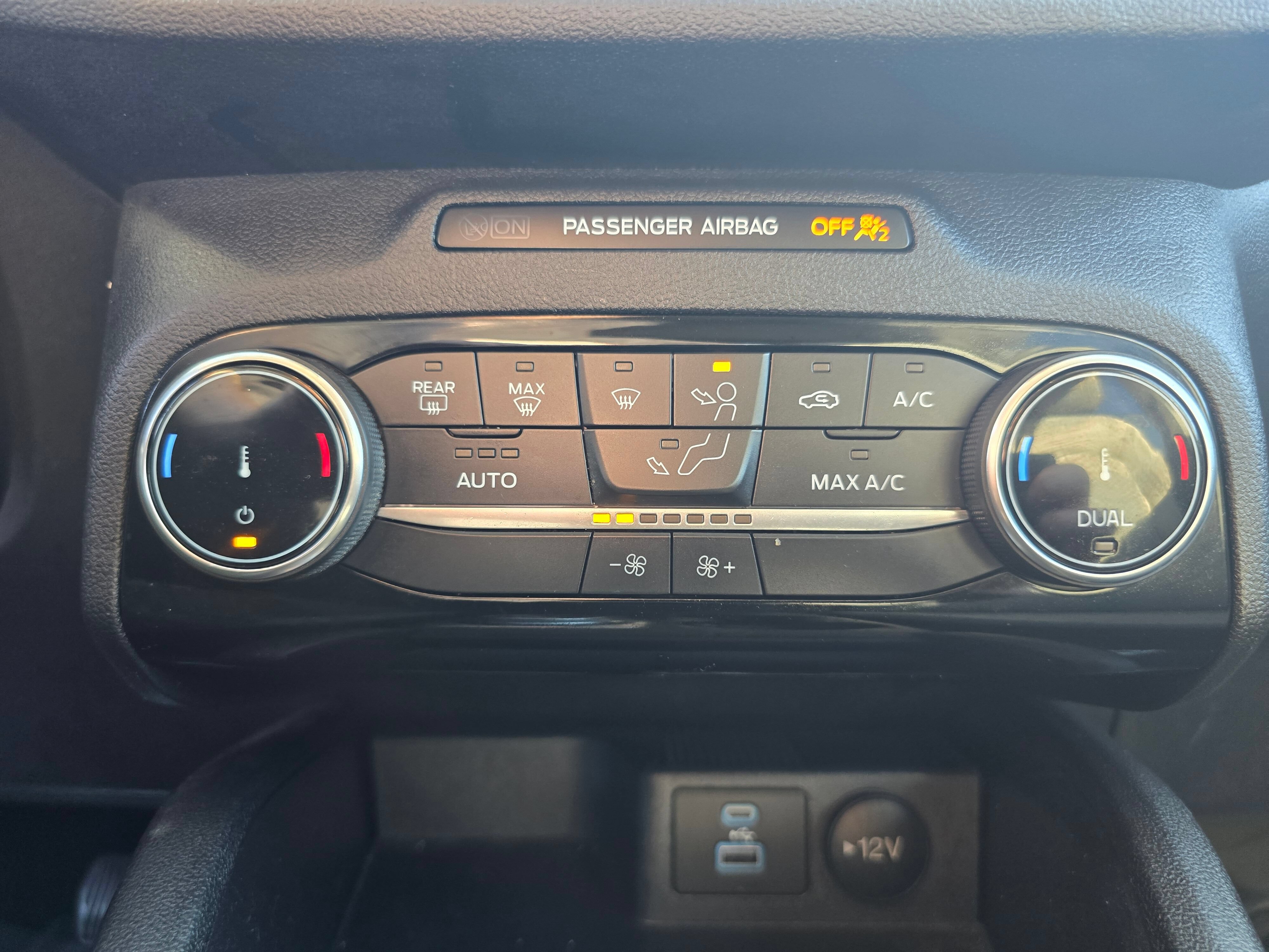 Certified 2022 Ford Escape SE AWD/4WD image 32