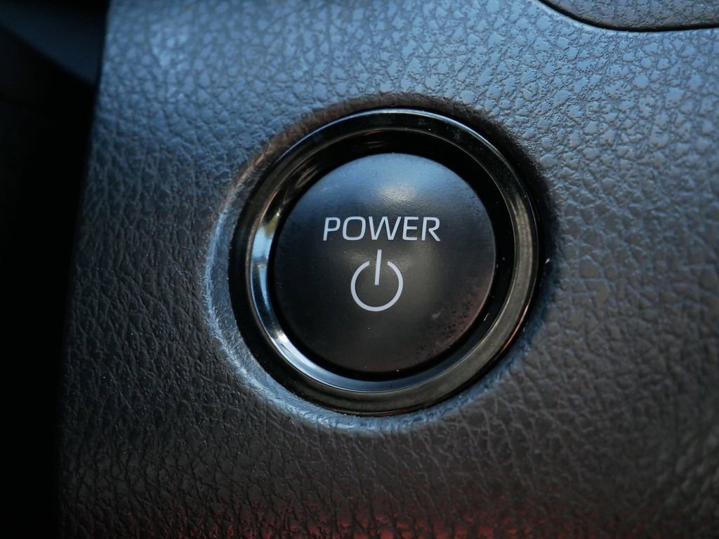 Used 2025 Toyota Camry LE FWD image 26