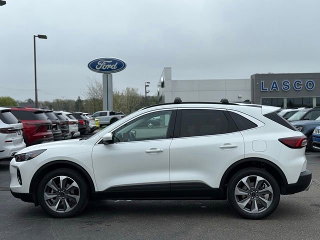 Certified 2023 Ford Escape Platinum AWD/4WD image 44