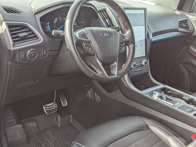 Certified 2022 Ford Edge ST-Line image 11