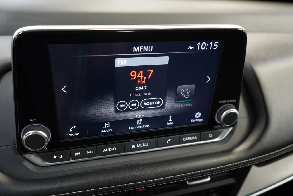 Used 2025 Nissan Rogue SV FWD image 34