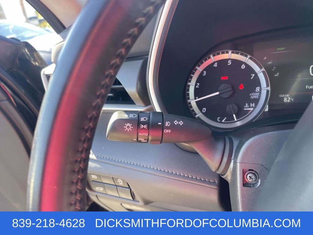 Used 2023 Toyota Highlander XLE image 24