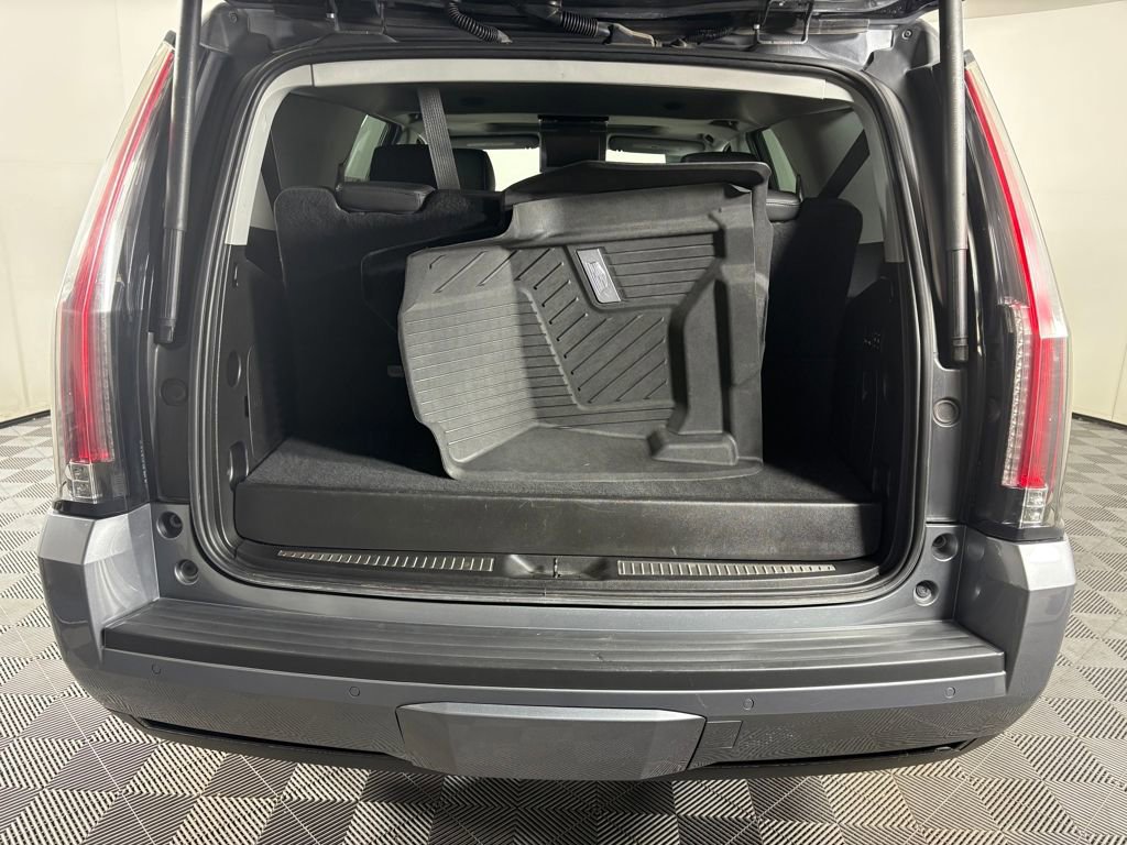 Used 2020 Cadillac Escalade Premium Luxury image 33