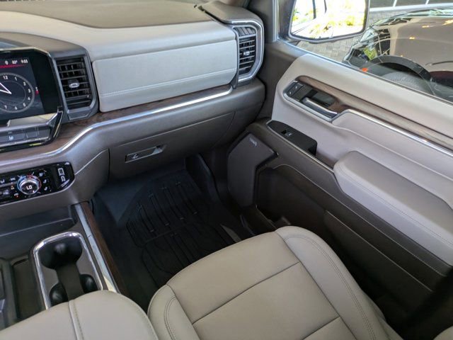 Used 2024 GMC Sierra 1500 SLT w/ SLT Premium Plus Package image 16