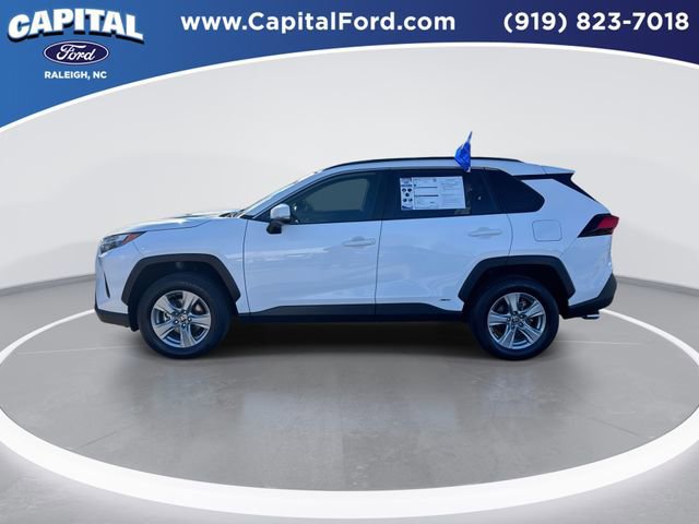 Used 2025 Toyota RAV4 XLE image 3