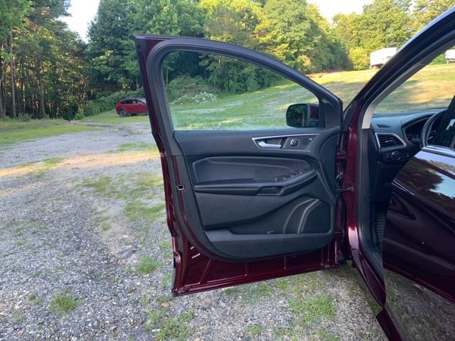 Certified 2022 Ford Edge Titanium AWD/4WD image 21