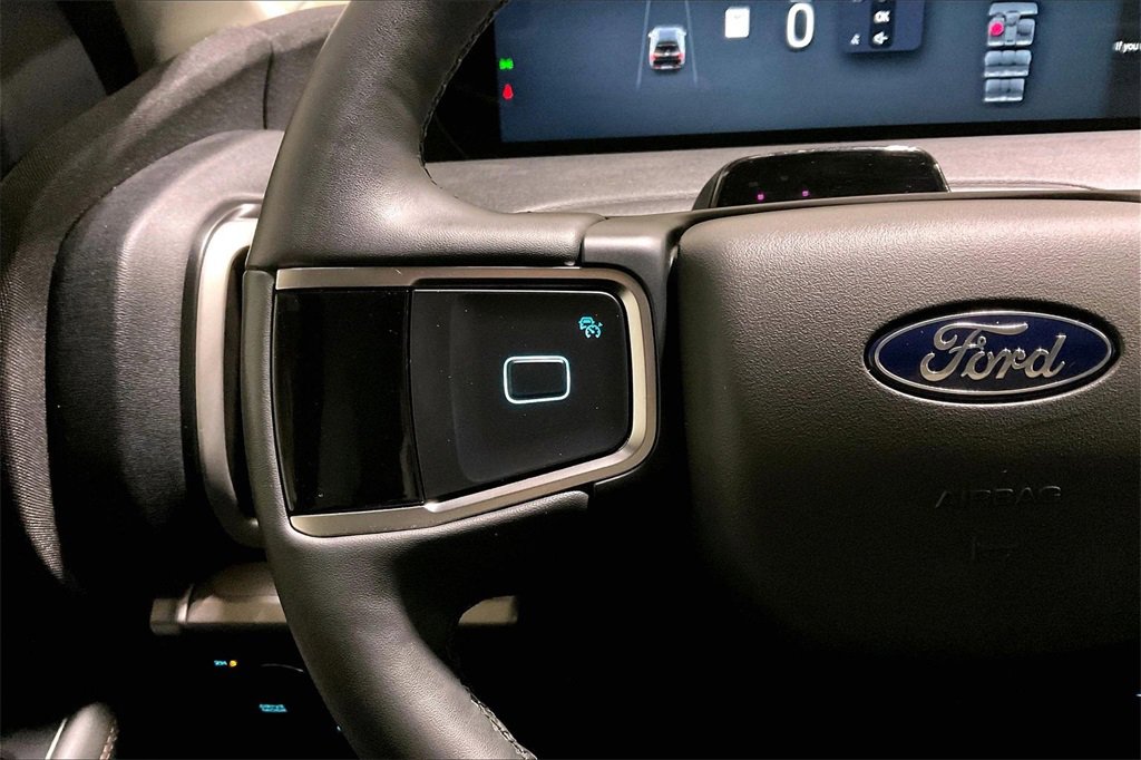 Certified 2025 Ford Expedition Max Active image 17