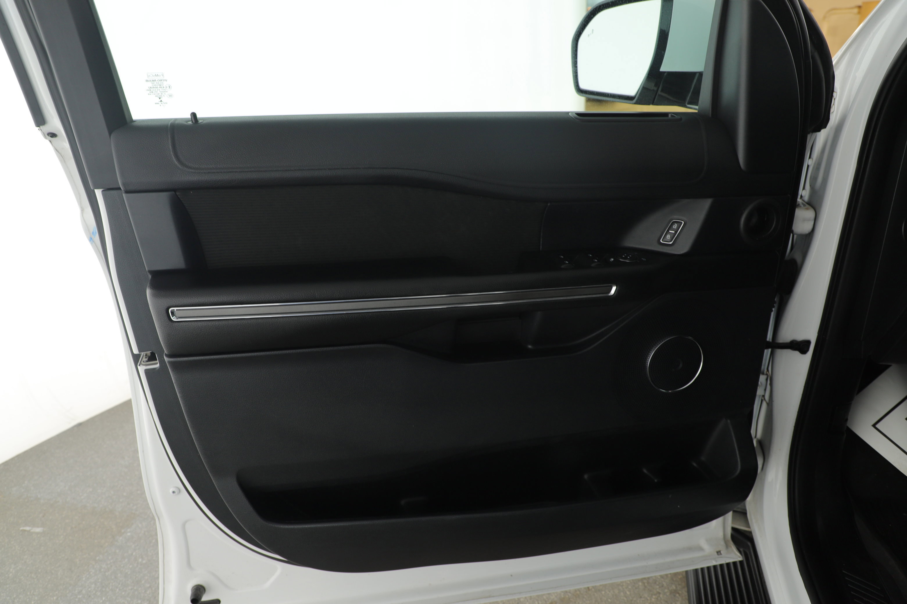 Certified 2020 Ford Expedition XLT image 16