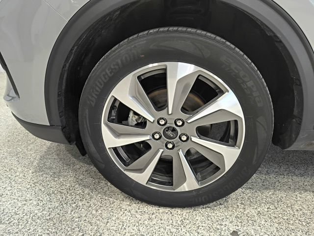 Certified 2023 Ford Escape Platinum AWD/4WD image 10