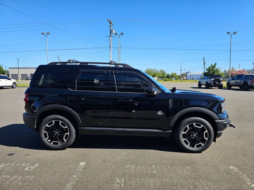 Certified 2023 Ford Bronco Sport Outer Banks w/ Tech Package AWD/4WD image 5