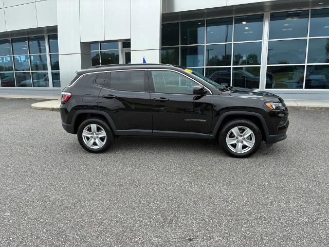 Used 2022 Jeep Compass Latitude w/ Sun and Sound Group image 2