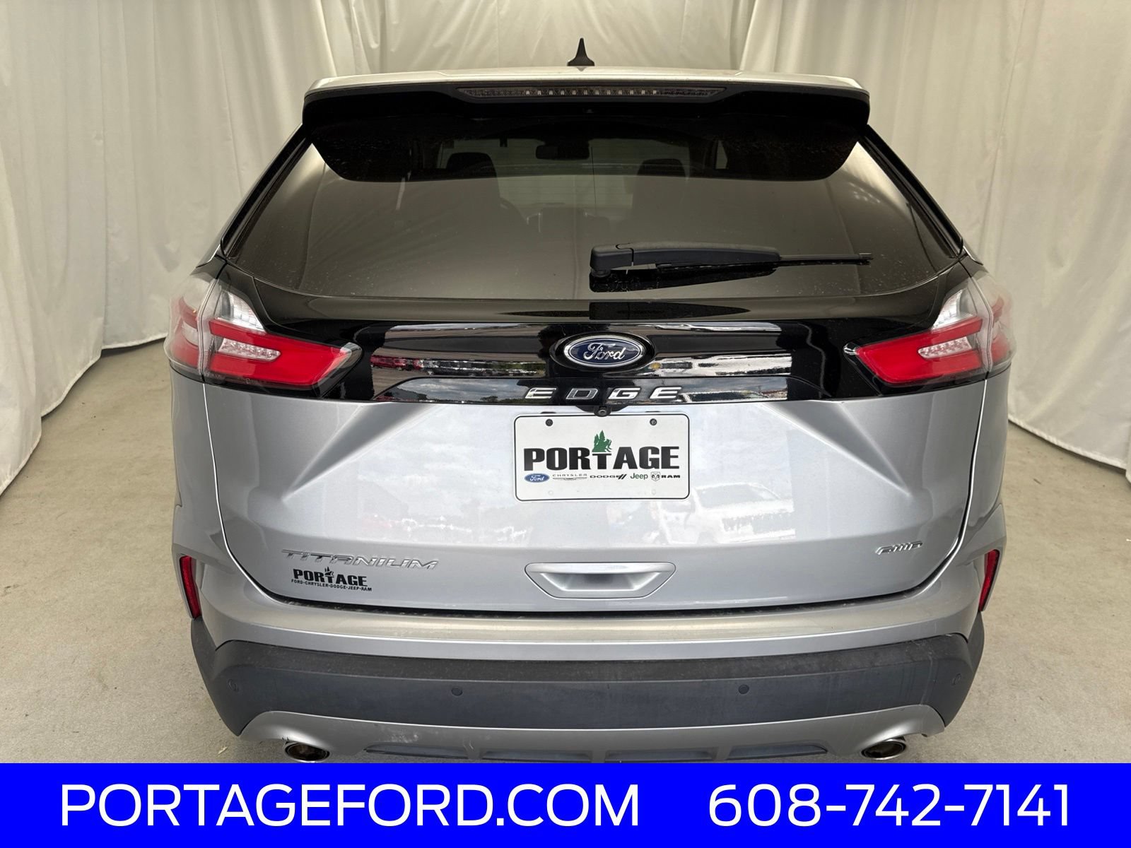 Certified 2022 Ford Edge Titanium w/ Equipment Group 301A AWD/4WD image 3