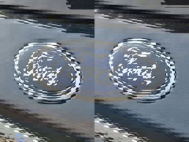 Certified 2022 Ford Explorer XLT w/ Equipment Group 202A image 20