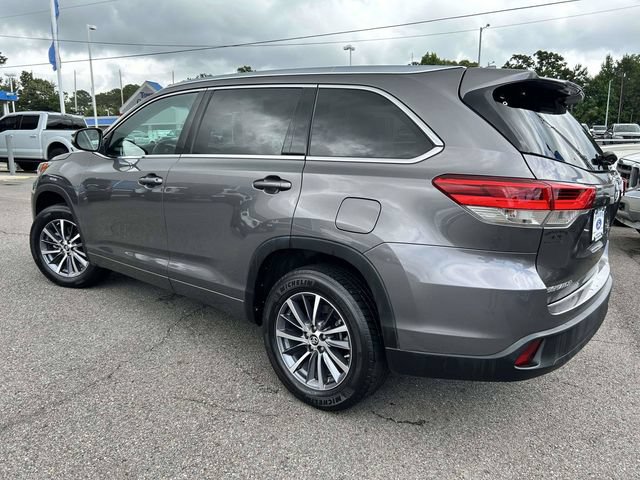 Used 2018 Toyota Highlander XLE FWD image 4