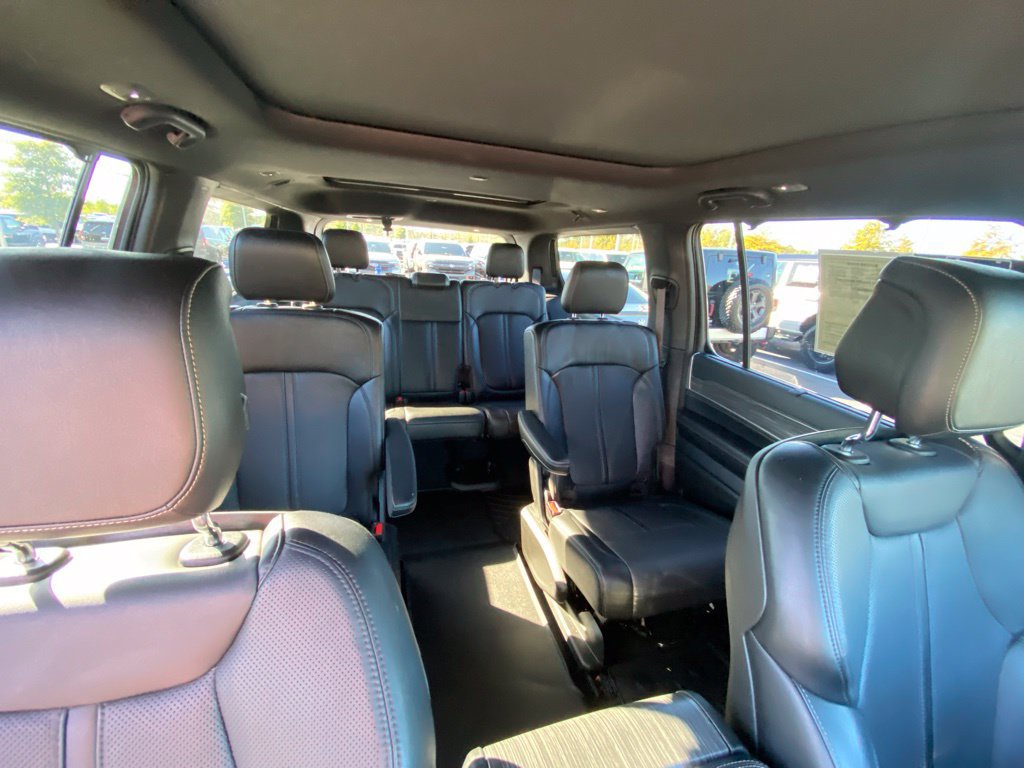 Used 2024 Jeep Wagoneer Series II w/ Convenience Group I AWD/4WD image 32