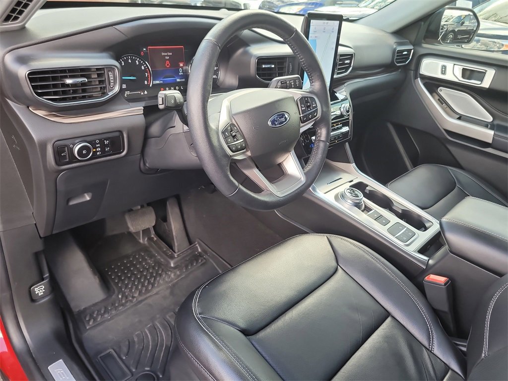 Certified 2023 Ford Explorer Limited w/ Limited Technology Package image 19