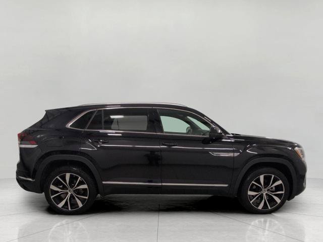Used 2025 Volkswagen Atlas Cross Sport SEL Premium R-Line AWD/4WD image 12