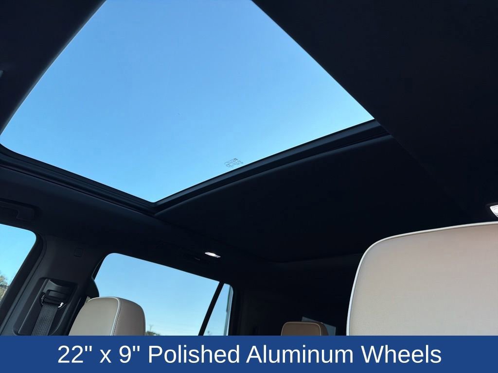 Used 2021 Chevrolet Tahoe Premier w/ Premium Package image 18