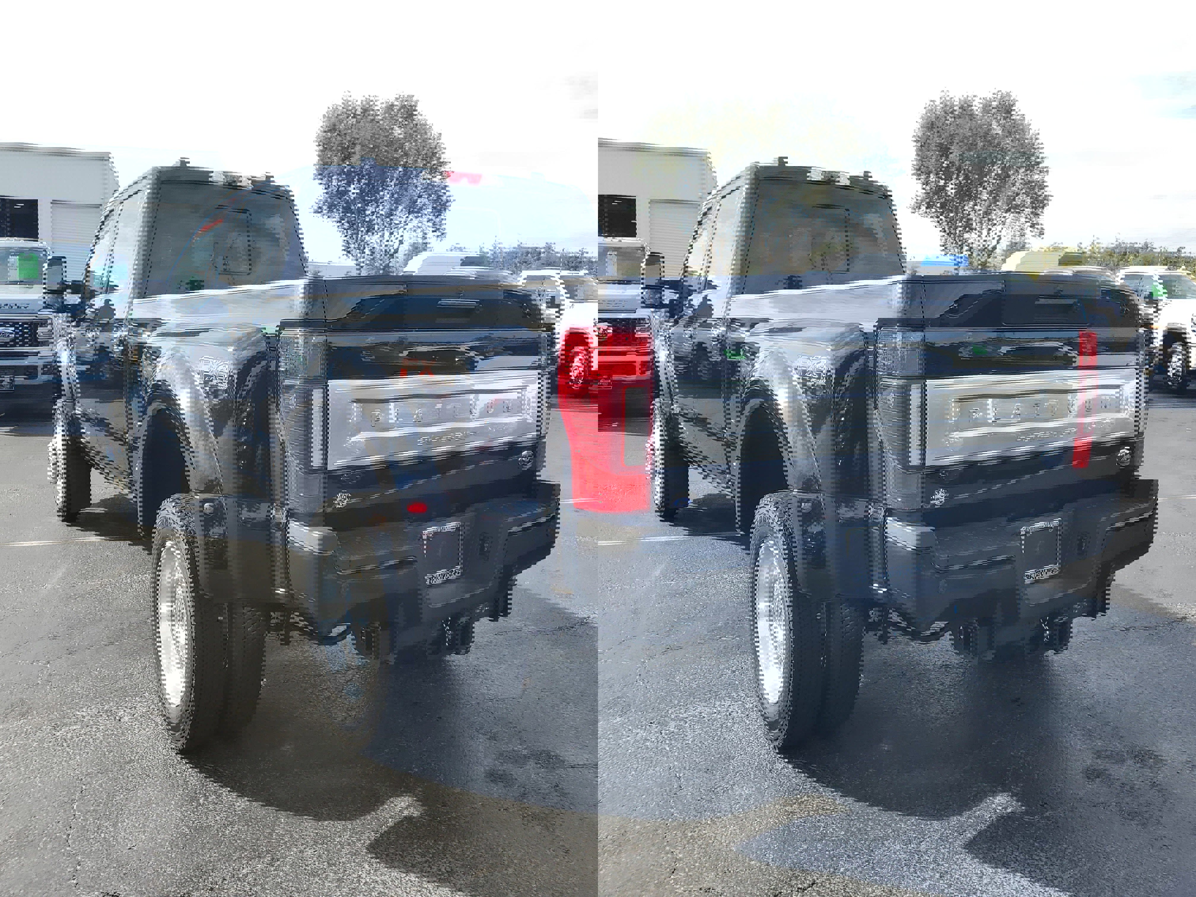 Certified 2022 Ford F450 Platinum w/ FX4 Off-Road Package image 7