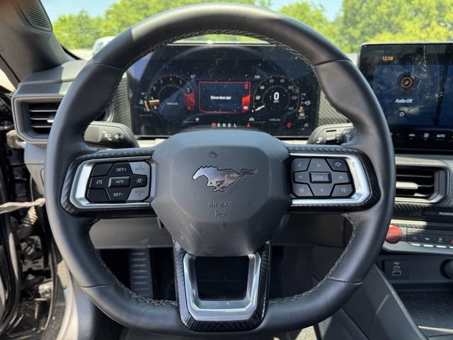 Certified 2025 Ford Mustang Coupe RWD image 12