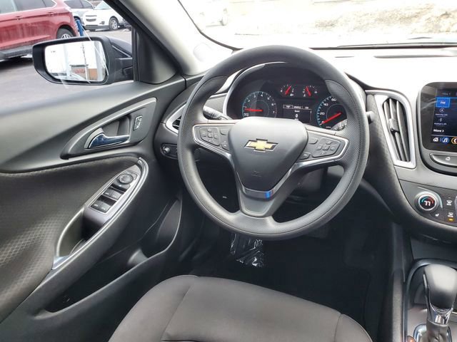 Used 2022 Chevrolet Malibu LT image 9
