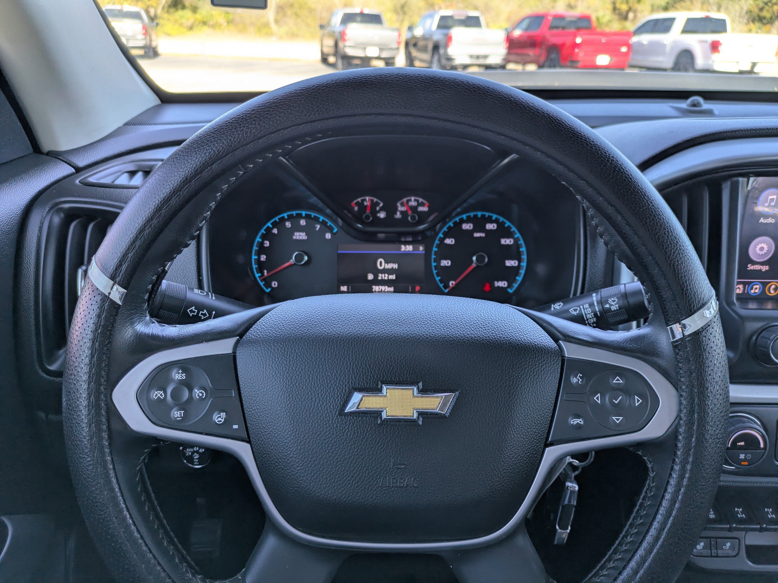Used 2022 Chevrolet Colorado ZR2 w/ Colorado ZR2 Bison Edition image 23