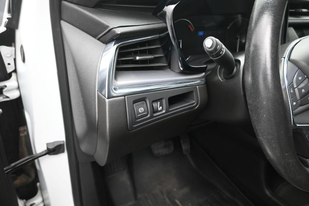 Used 2021 Cadillac XT5 Luxury FWD image 13