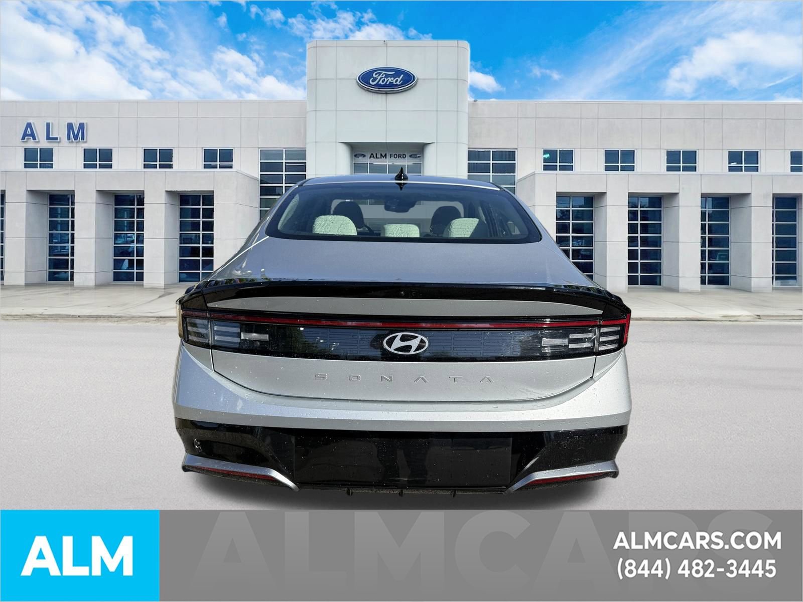 Used 2025 Hyundai Sonata SEL FWD image 6