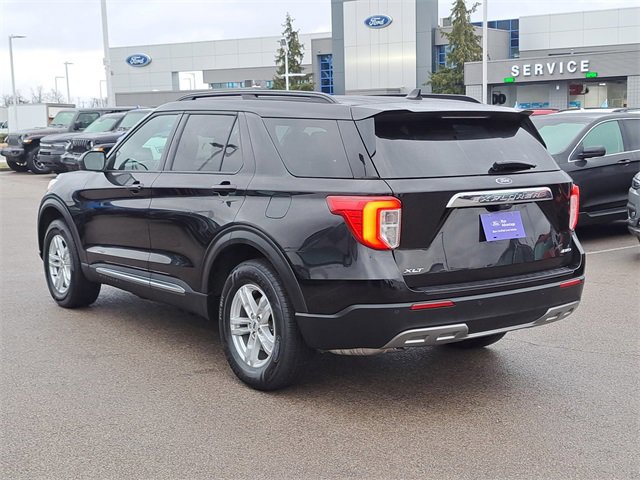 Certified 2023 Ford Explorer XLT w/ Equipment Group 202A image 3