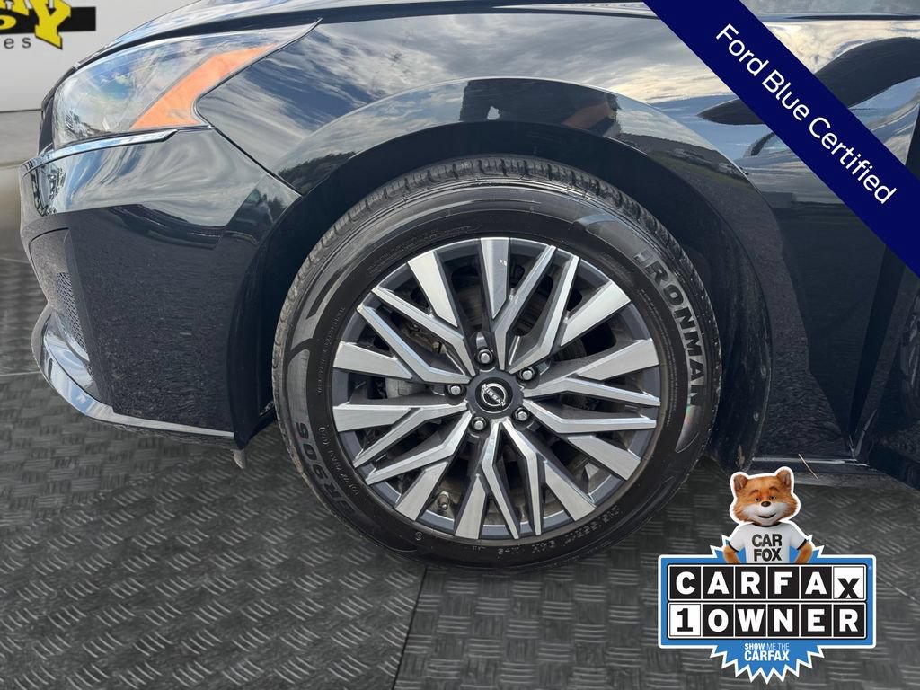 Used 2025 Nissan Altima 2.5 SV FWD image 19