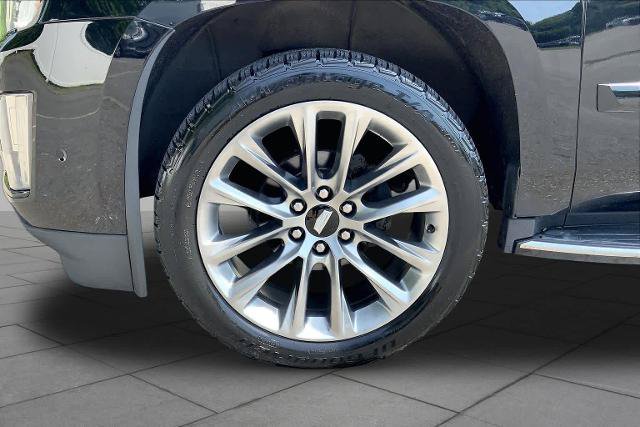 Used 2020 Cadillac Escalade Luxury w/ Escalade Sport Edition AWD/4WD image 12