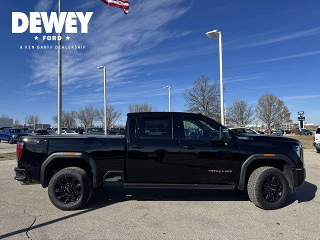 Used 2024 GMC Sierra 2500 AT4 w/ AT4 Premium Plus Package image 6