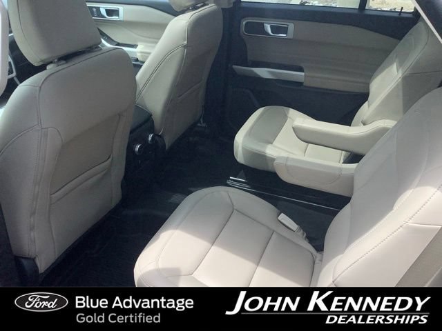 Certified 2022 Ford Explorer XLT w/ Equipment Group 202A AWD/4WD image 32