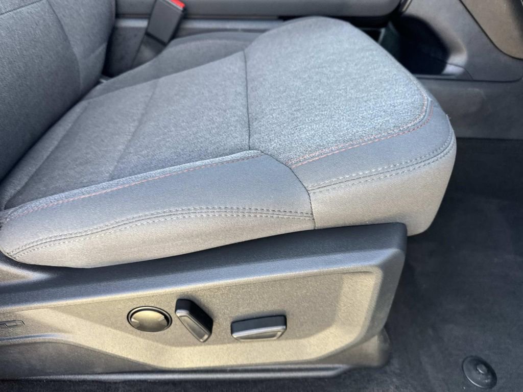 Certified 2025 Ford Expedition Active image 14