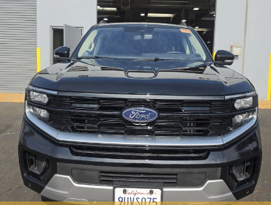 Certified 2025 Ford Expedition Platinum AWD/4WD image 2