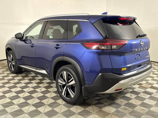 Used 2022 Nissan Rogue Platinum w/ Head-Up Display Package image 3