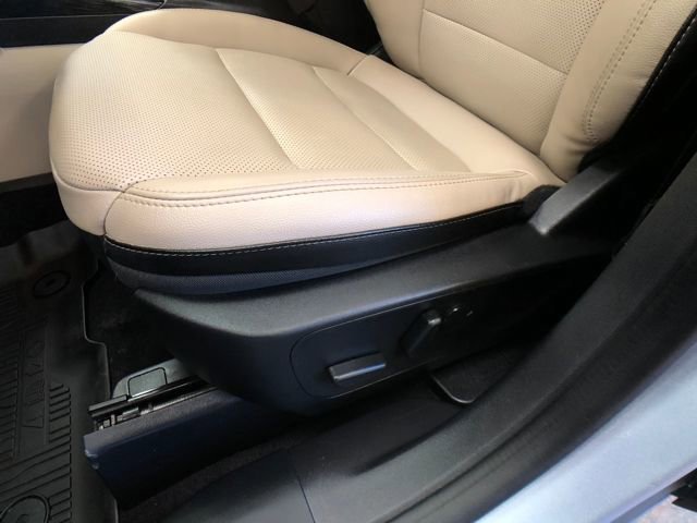 Certified 2022 Ford Escape SEL w/ Technology Package image 11